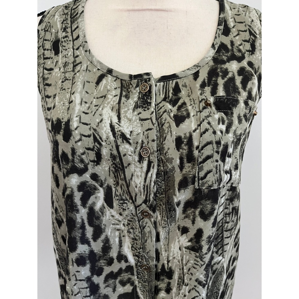 Edge Animal Print Button Down sz Small Olive Green Black High Low Blouse Office - Picture 2 of 7